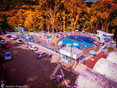 No Thermas Iraí os turistas vão desfrutar do novo complexo de piscinas externas com uma nova infraestrutura com um projeto moderno contando com piscina para adultos, piscina infantil, piscina com toboágua